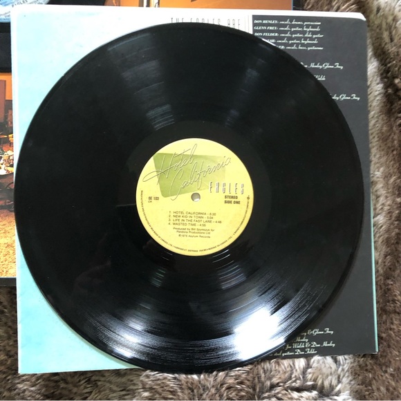 Eagles Hotel California 1976 Original album , poster , sleeve and… - Picture 11 of 13